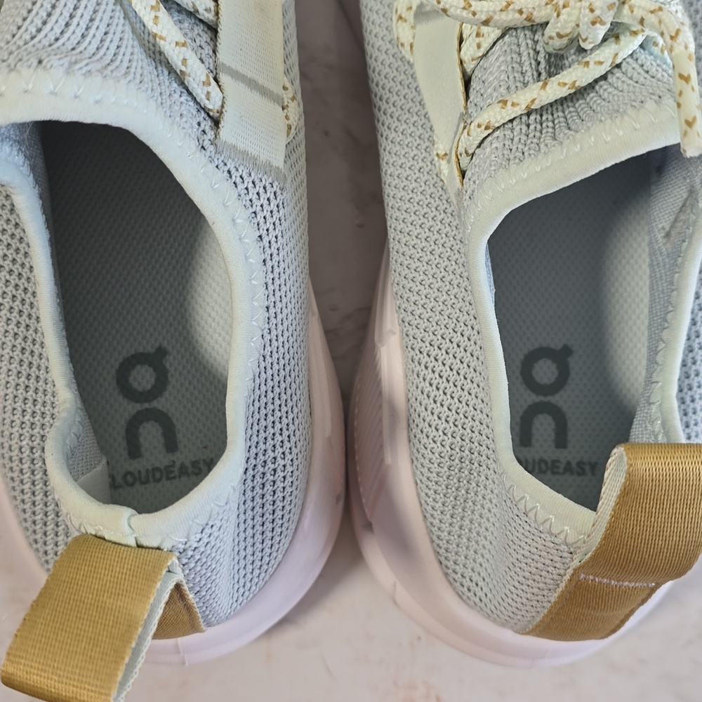 On Cloud Cloudeasy Light Gray Athletic Sneakers - Picture 13 of 14
